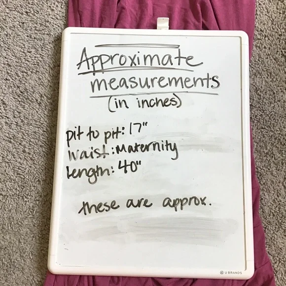 Ingrid & Isabel Sleeveless Bodycon Maternity Dress with Ruching - Picture 5 of 8